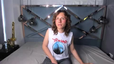 damiennoir online show from November 18, 8:57 pm