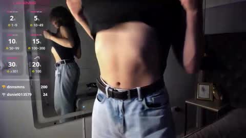 damiennoir online show from November 25, 7:47 pm