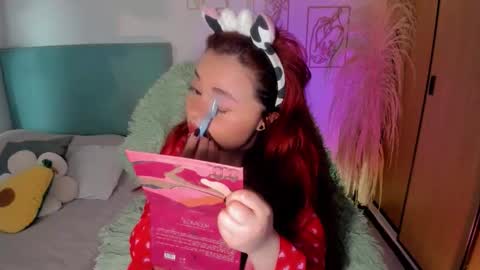 Snapshot of damn_that_booty chatting on September 15, 3:45 pm Criss online show from September 15, 3:45 pm