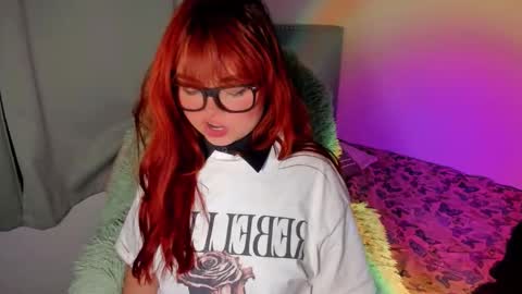 Snapshot of damn_that_booty chatting on October 5, 1:04 am Criss online show from October 5, 1:04 am