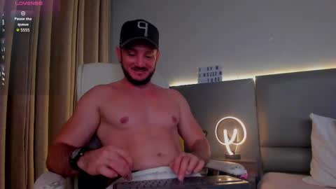 D A M O N online show from November 15, 11:54 pm