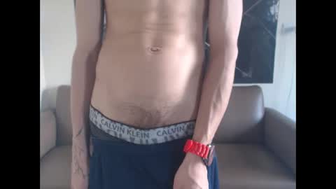 dan_jonson15 online show from September 8, 9:47 pm