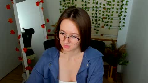 Dana online show from October 8, 6:49 pm