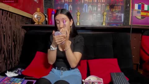    online show from December 21, 10:30 pm