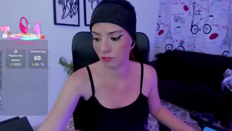 Danaa Rey online show from November 13, 3:55 pm