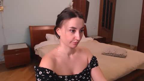 Snapshot of danadjuani chatting on November 1, 5:48 pm Danna Lovense is activeThere are legends that in this room all your wishes can come true Private is Open online show from November 1, 5:48 pm