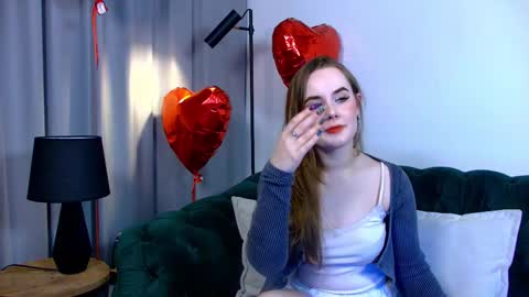 Dana online show from February 19, 6:43 pm