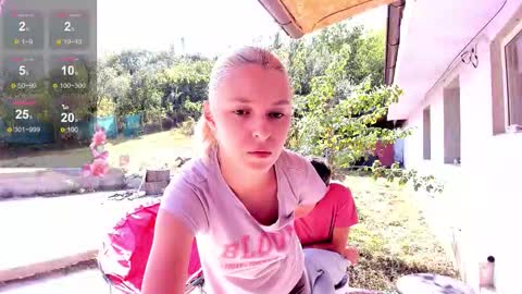 Snapshot of danamily chatting on September 14, 11:09 am Denisa personalized vinyl photo wallpaper 95-cm length 239-cm height with danamilys autograph or photo on request personaliz online show from September 14, 11:09 am