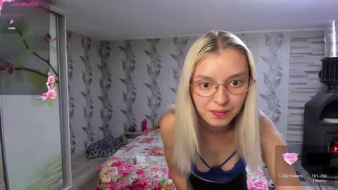 Snapshot of danamily chatting on October 30, 11:55 am Denisa personalized vinyl photo wallpaper 95-cm length 239-cm height with danamilys autograph or photo on request personaliz online show from October 30, 11:55 am