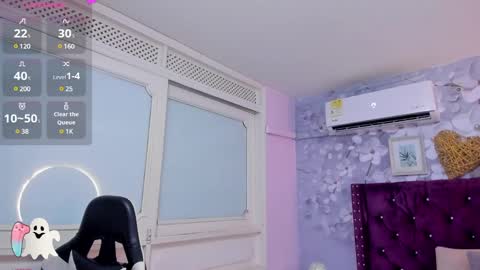 Snapshot of danee_19 chatting on March 2, 11:18 am Daniela online show from March 2, 11:18 am