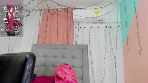 Snapshot of dani_lue chatting on December 31, 11:20 am dani_lue online show from December 31, 11:20 am