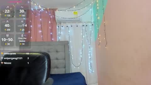 Snapshot of dani_lue chatting on January 23, 11:48 am dani_lue online show from January 23, 11:48 am