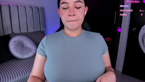 dani h0rx online show from December 17, 7:50 am