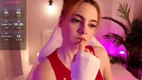 Daniela online show from November 9, 9:07 am