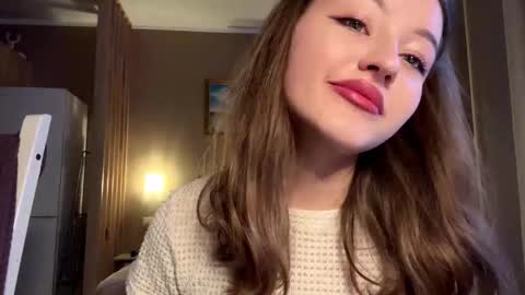 Snapshot of danielechiarini chatting on December 4, 12:36 pm Alina online show from December 4, 12:36 pm