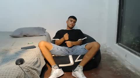 danielitopapii online show from January 31, 4:14 am