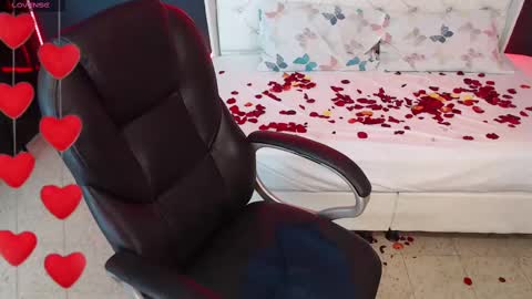 Snapshot of danielle_smithh chatting on February 15, 10:22 am Danielle Smith online show from February 15, 10:22 am