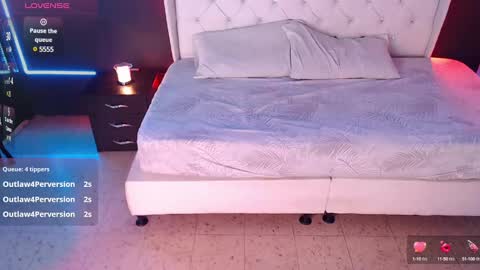 Snapshot of danielle_smithh chatting on March 5, 2:46 am Danielle Smith online show from March 5, 2:46 am