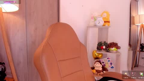 Danielle Rose online show from September 12, 9:04 pm