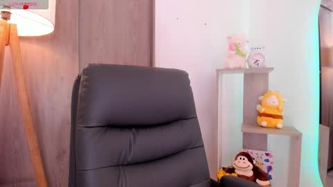 Danielle Rose online show from October 3, 9:34 pm