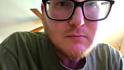 Daniel    y. online show from October 20, 9:04 pm