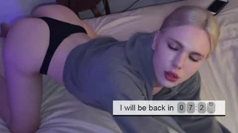 Snapshot of danielpaige_ chatting on February 2, 1:52 pm GABRIEL online show from February 2, 1:52 pm