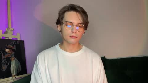 danieltuckerr online show from October 5, 7:45 pm