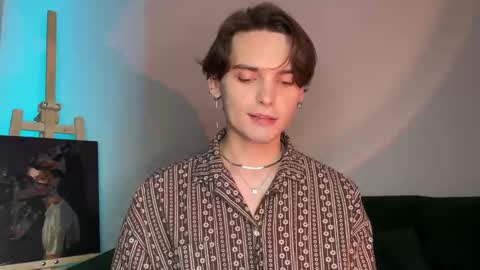 danieltuckerr online show from October 12, 4:00 am