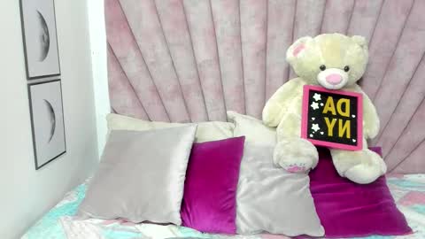 DaniiBelluci  online show from November 27, 2:46 am