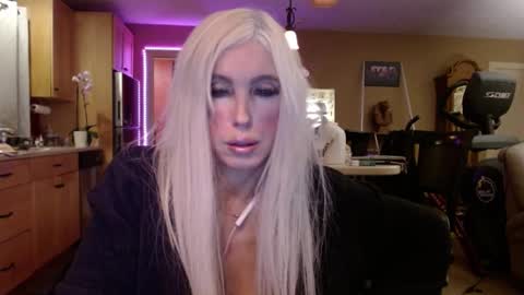 DanikaWhite69 online show from January 23, 8:04 am