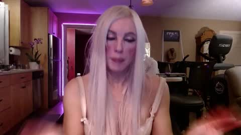 DanikaWhite69 online show from March 3, 5:42 am