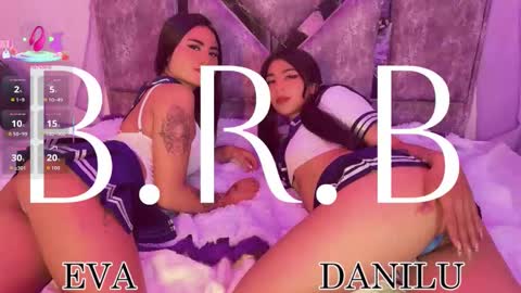 Snapshot of danilu_eva21 chatting on November 16, 7:19 pm Danilu and Eva online show from November 16, 7:19 pm