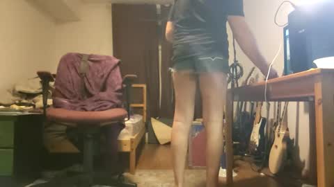 danimal5000 online show from December 8, 4:46 am