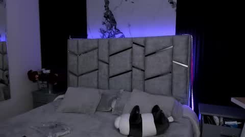 Dani Phonenix online show from September 22, 2:19 pm