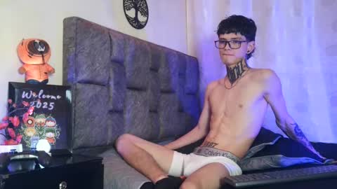 Snapshot of dann_brown chatting on February 19, 6:10 pm Dann Brown online show from February 19, 6:10 pm