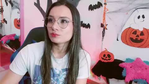 Snapshot of danna_888 chatting on October 24, 6:37 pm danna 888 online show from October 24, 6:37 pm