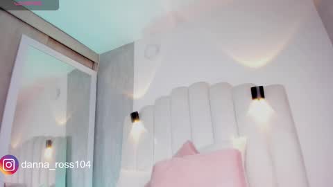 Snapshot of danna_ross101 chatting on February 27, 1:49 pm danna ross101 online show from February 27, 1:49 pm