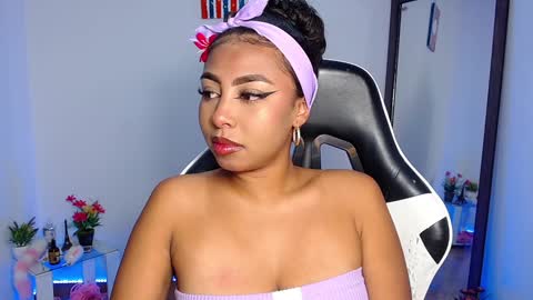 Danna online show from December 12, 9:19 am