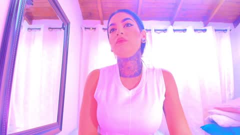 Danna Berlin  online show from January 16, 7:31 pm