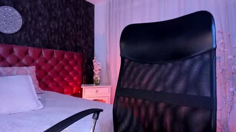 Danna online show from January 7, 8:21 pm