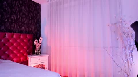 Danna online show from January 23, 2:39 pm