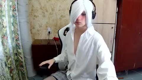 HilmarZ online show from October 12, 2:49 pm