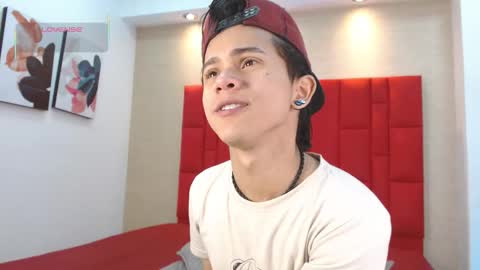 Danny online show from November 13, 1:32 pm