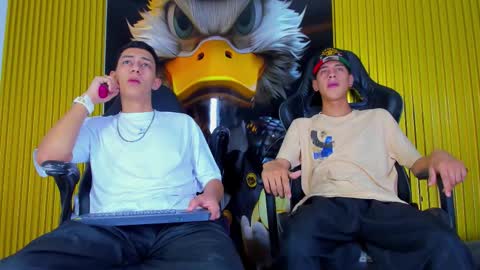 dante_brown1 online show from November 7, 9:15 pm