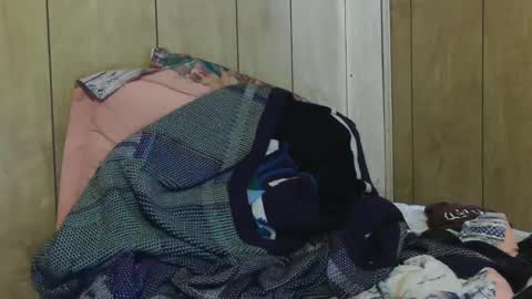 dantehot82 online show from January 3, 9:05 pm