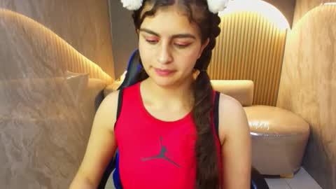 Snapshot of dany_r_ chatting on October 15, 1:33 pm Dany online show from October 15, 1:33 pm