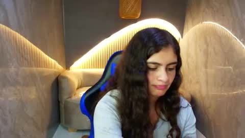 Snapshot of dany_r_ chatting on October 28, 1:14 pm Dany online show from October 28, 1:14 pm