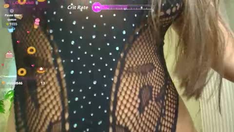 Snapshot of dany_r_ chatting on November 19, 2:17 pm Dany online show from November 19, 2:17 pm