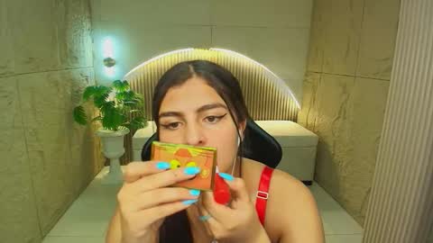 Snapshot of dany_r_ chatting on November 22, 1:32 pm Dany online show from November 22, 1:32 pm