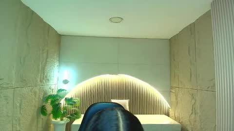 Snapshot of dany_r_ chatting on November 28, 1:03 pm Dany online show from November 28, 1:03 pm